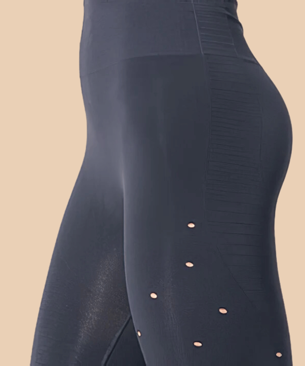 Anaissa Set: Legging y Camiseta deportiva moldeadora con fibra Emana Namasté Tienda