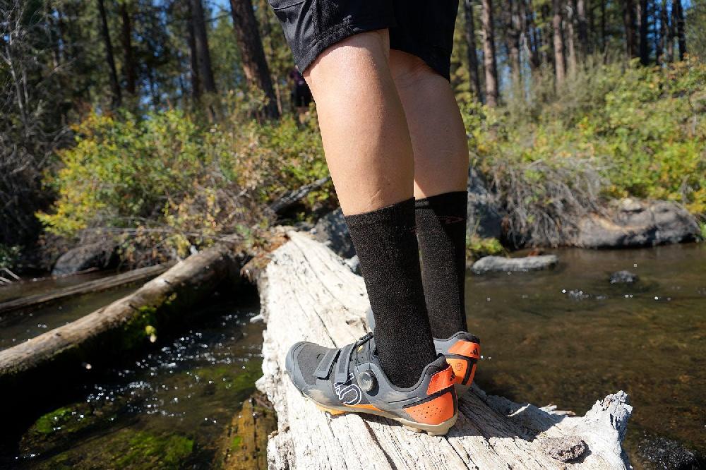 Defeet Wooleator Pro 6" D-Logo Envío gratis