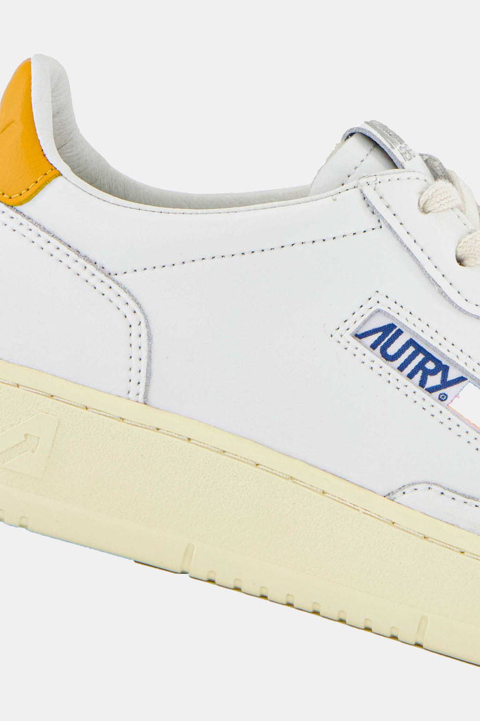Edmmond studios AUTRY: MEDALIST LOW YELLOW Promoción trimestral