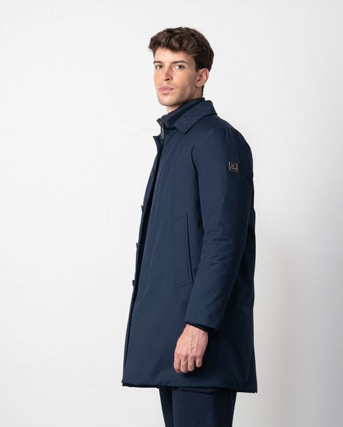 Etiem Trench corta ultraligera estilo `piumino´ con cuello camisero Ofertas de temporada