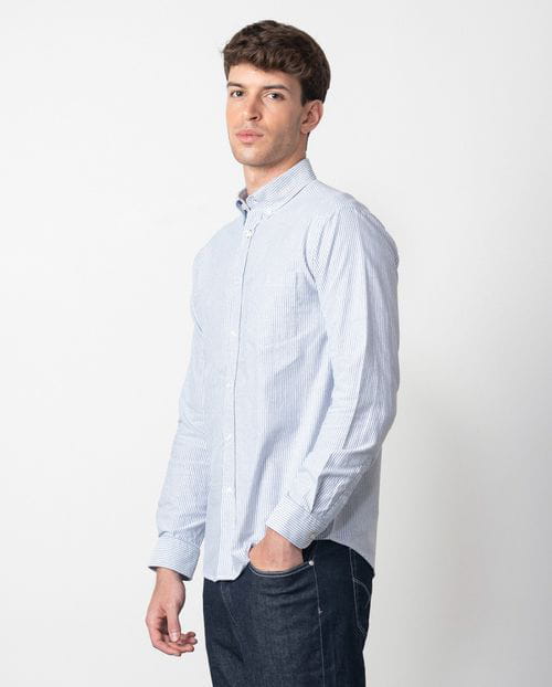 Etiem Camisa sport regular fit de oxford en rayas bicolor con botón en el cuello Venta caliente