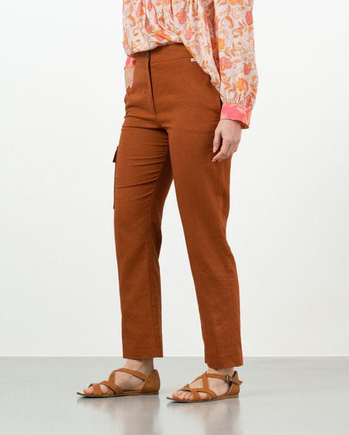 Etiem Pantalón estilo cargo de lino-viscosa con bolsillo de parche contrastado En oferta