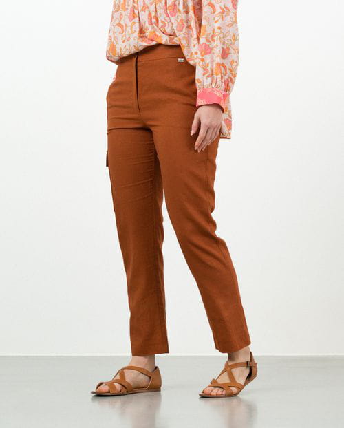 Etiem Pantalón estilo cargo de lino-viscosa con bolsillo de parche contrastado En oferta