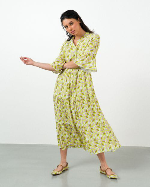 Etiem Vestido midi estampado con vuelo en paneles y botones Los más vendidos