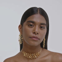 lavani Pendientes Unalome 2025