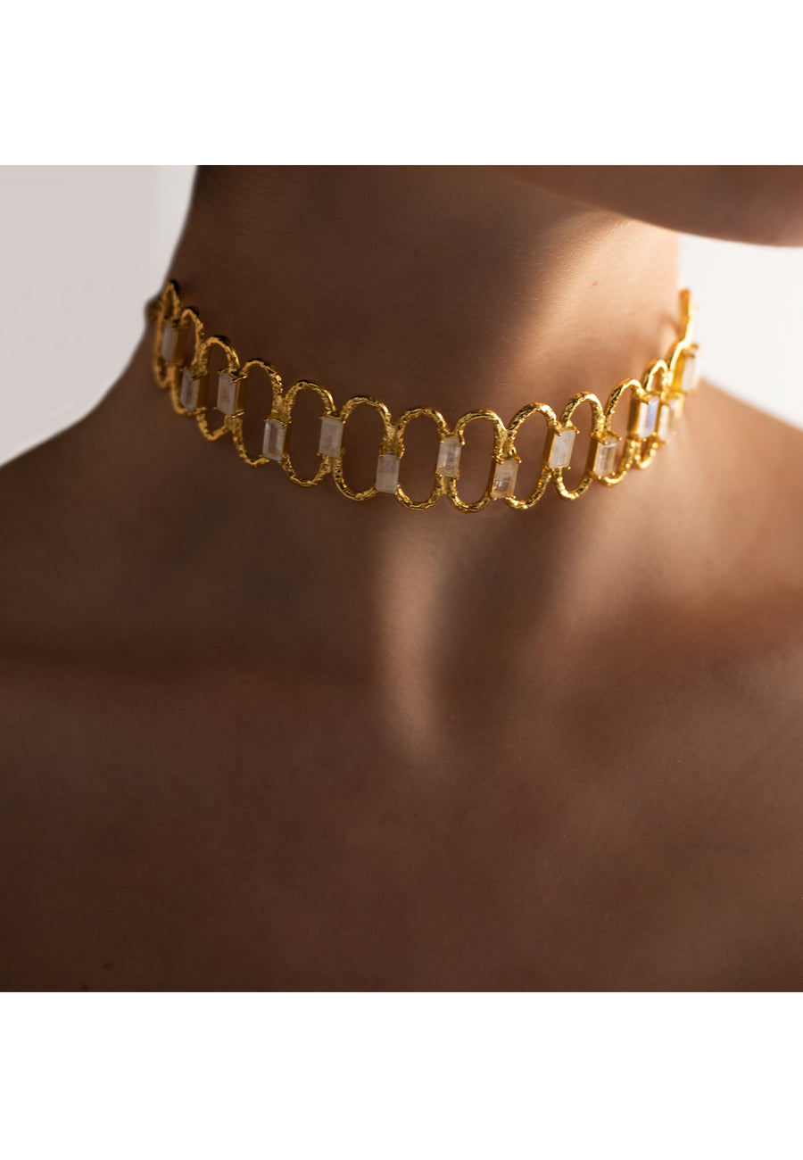 lavani Choker Dorado Rígido Rinaldi Precio de fábrica
