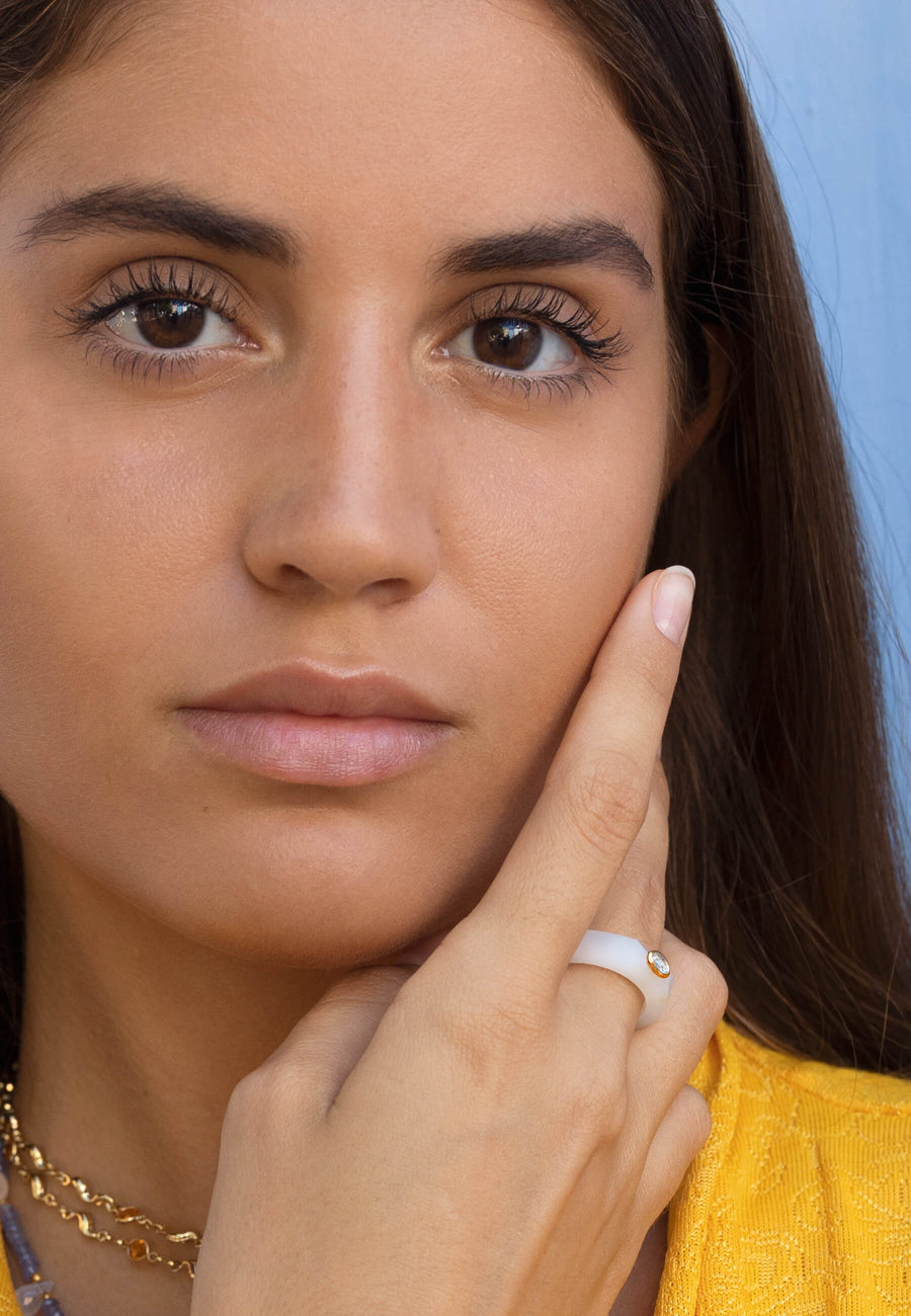 lavani Anillo Ópalo Mora En oferta