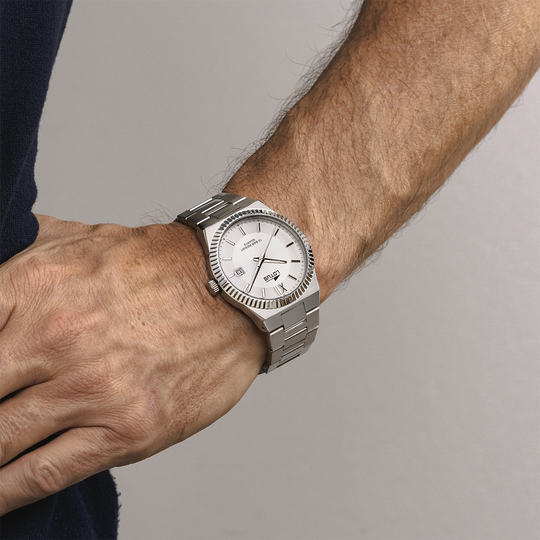 lotus RELOJ DE HOMBRE LOTUS FREEDOM CON ESFERA PLATEADA 18835/1 Liquidación