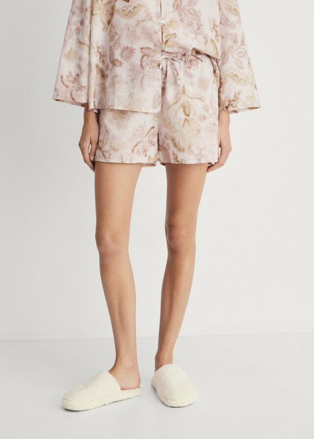 mango Shorts pijama detalle floral