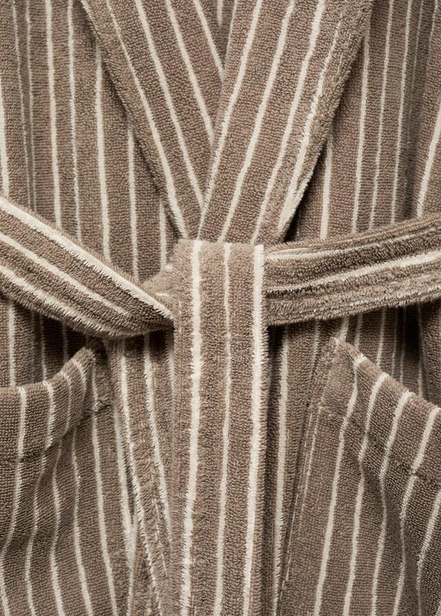 mango Albornoz raya bicolor Ahorra y exporta