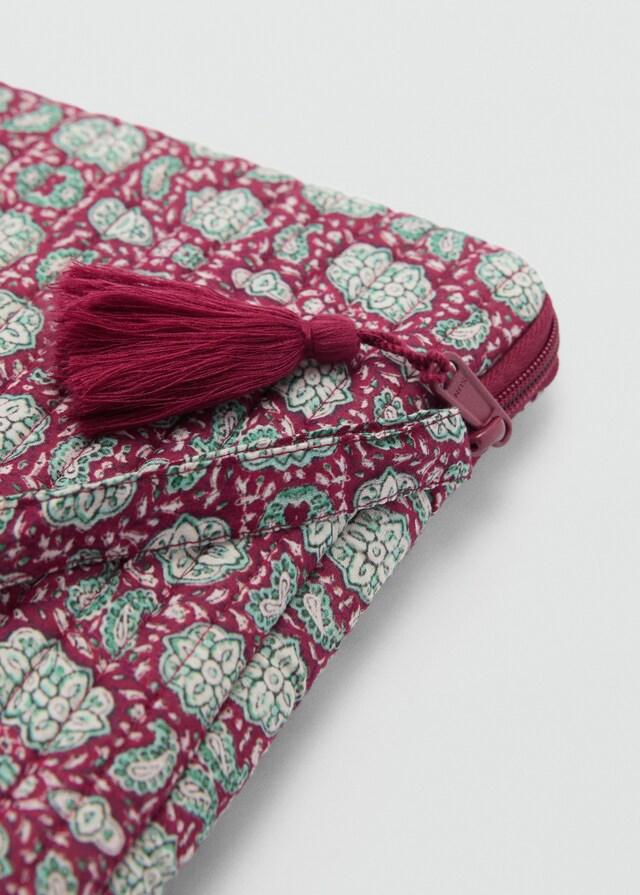 mango Funda portátil acolchada En oferta