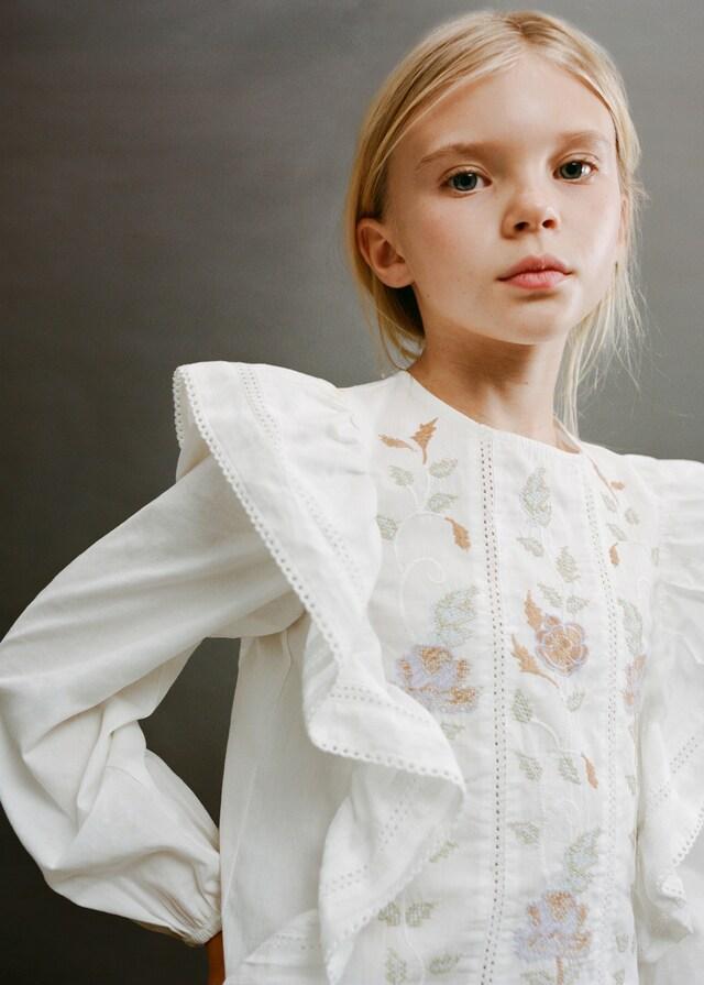 mango Blusa bordado flores Rebajas de fin de temporada