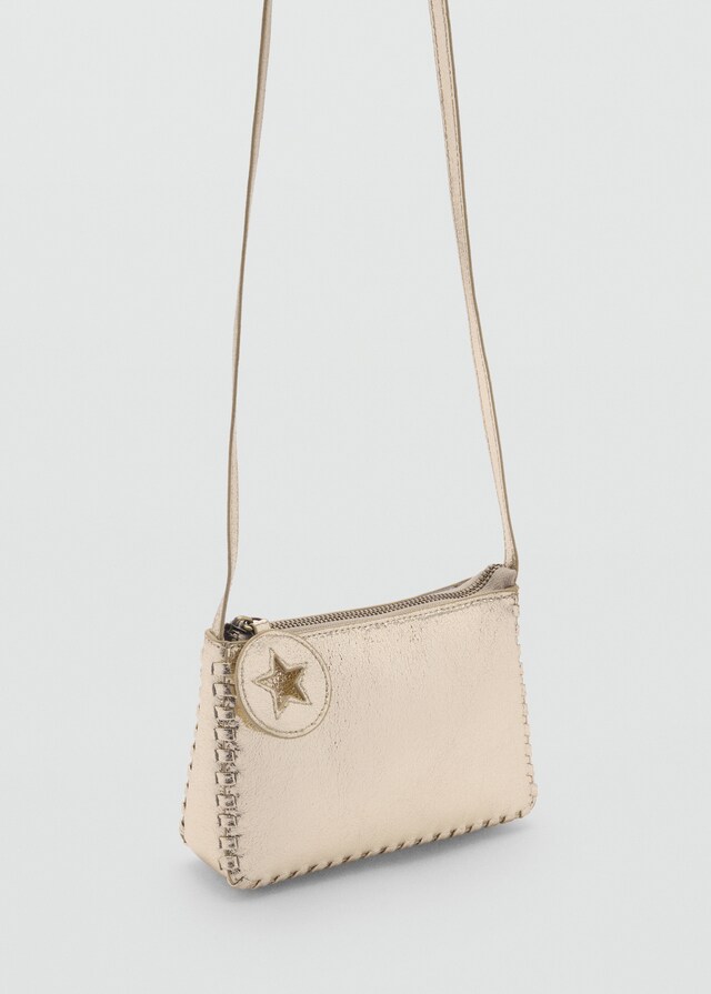 mango Bolso efecto metalizado