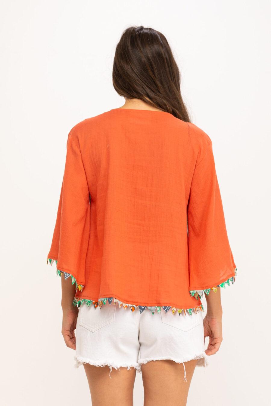peace&love by calao BLUSA LISA BORDADA EN COLORES Oferta exclusiva