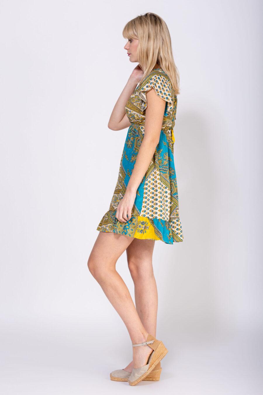 peace&love by calao VESTIDO CORTO CON MANGA CORTA Devoluciones gratuitas