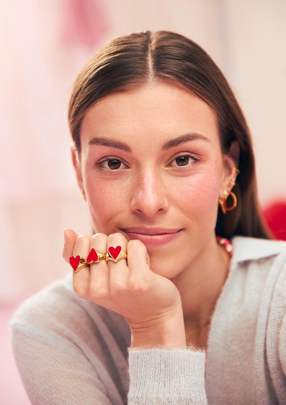 singularu Anillo Lovely Heart Red Enamel Baño Oro Oferta especial