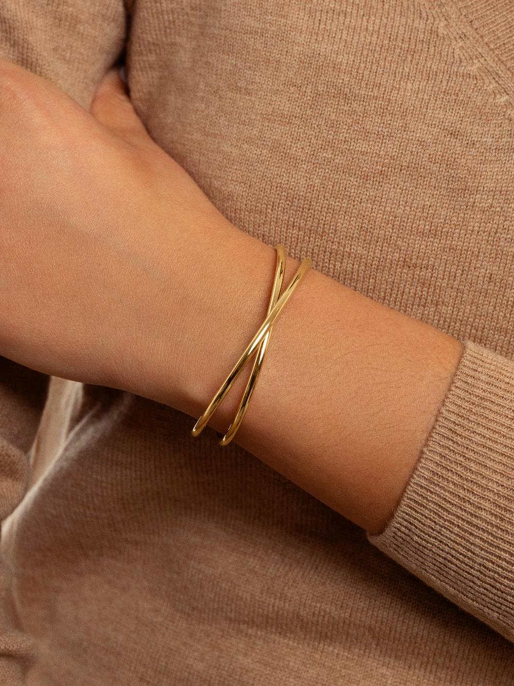 singularu Brazalete Cruzado Acero Baño Oro Descuento