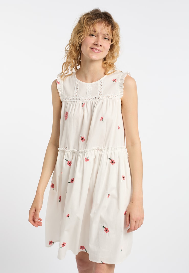 sinned x about you Vestido de verano DreiMaster Vintage en Blanco Lana Limitado a 3 días