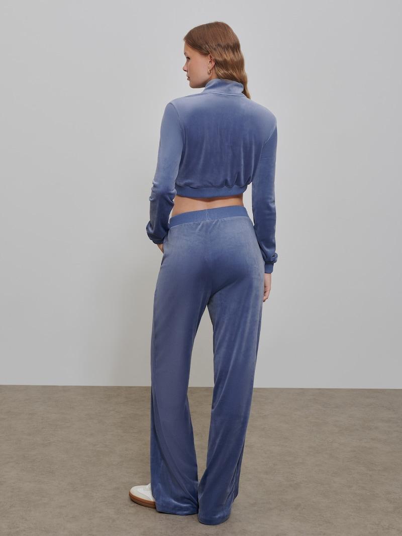 sinned x about you Loosefit Pantalón 'Candle Lite Glow' florence by mills exclusive for ABOUT YOU en Azul Violaceo Últimos 2 días