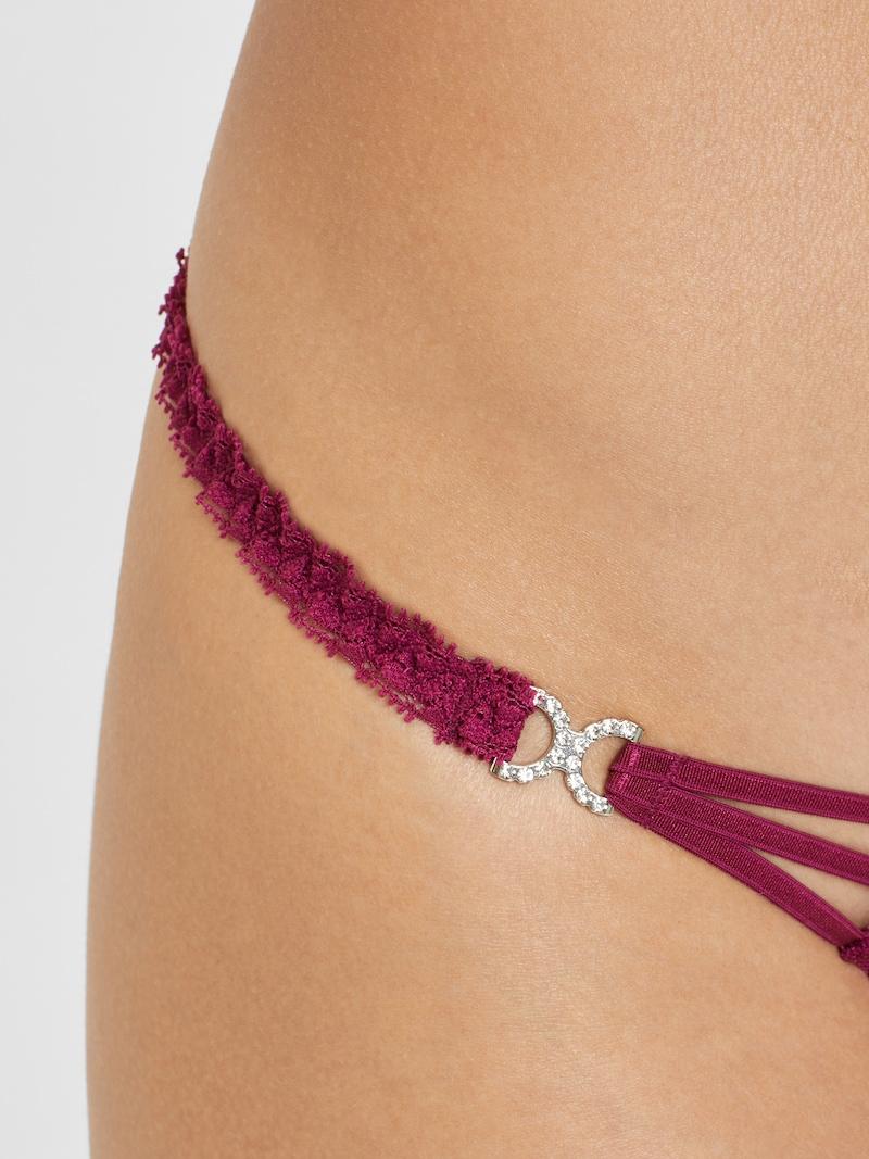 sinned x about you Tanga LASCANA en Berenjena En oferta
