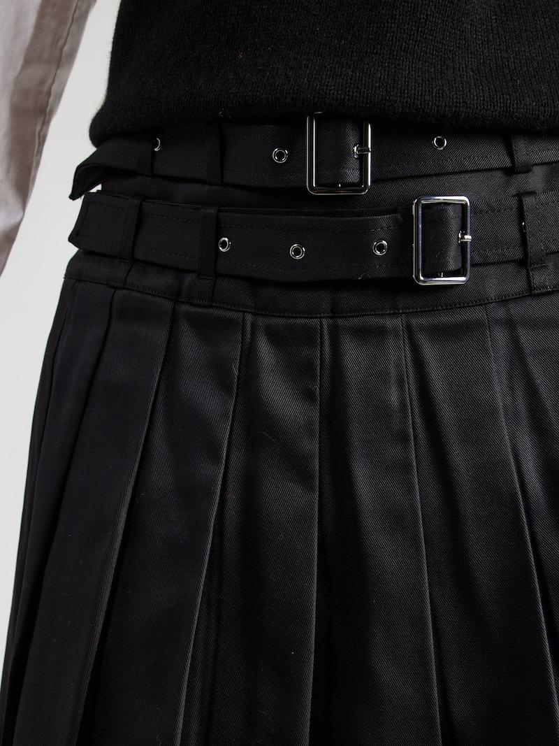 sinned x about you Falda 'REEVA' GUESS en Negro Tienda de fábrica