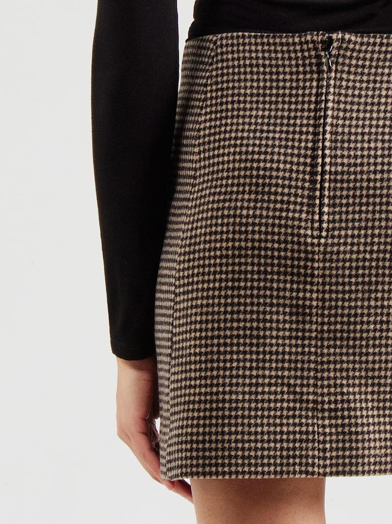 sinned x about you Falda & Other Stories en Negro Outlet