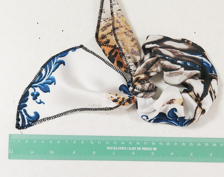 susana escribano Coletero con estampado animal. Tejido de raso Limitado a 3 días