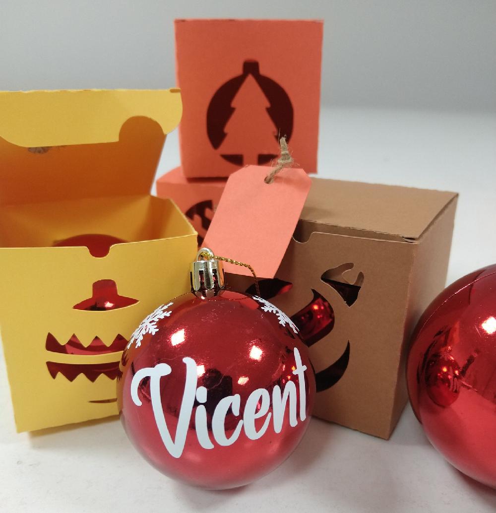 susana escribano Bolas de navidad personalizadas para familia Última moda