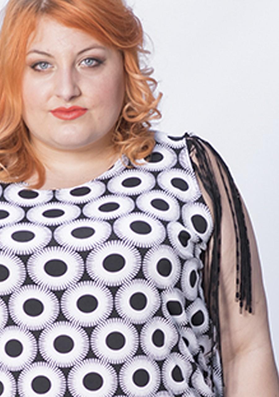 susana escribano Blusa blanca y negra estampado topos