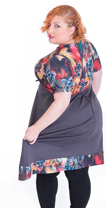 susana escribano Vestido con falda A. Con estampado Grandes descuentos