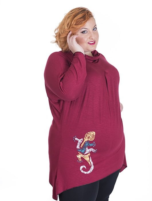 susana escribano Camiseta granate con escote tipo mao Tienda de fábrica