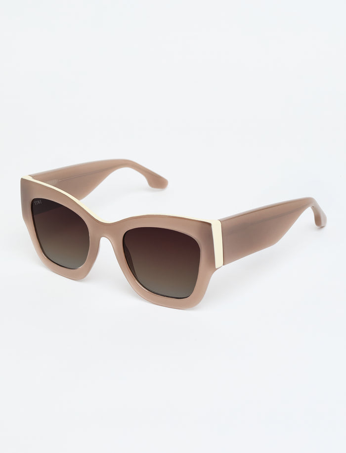 tiwi MAYFAIR Shiny Coconut Oferta exclusiva