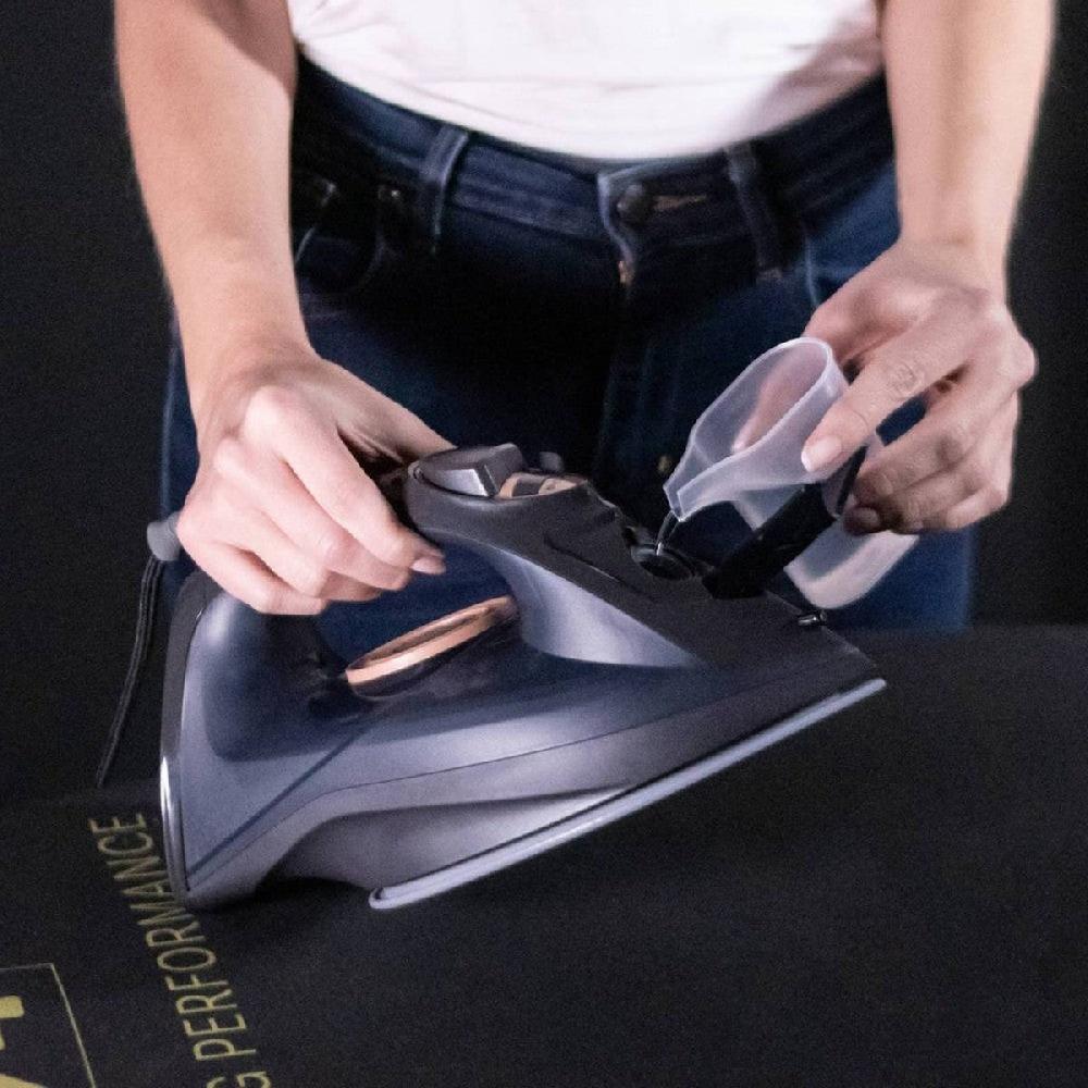 ufesa Plancha de vapor ligera PV1100C Daily Solo hoy