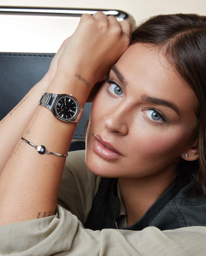 viceroy Reloj colección Laura Escanes caja de acero con doble bisel en acero e Ip negro con cristal zafiro 10 atm y brazalete de acero con movimiento cuarzo Ofertas especiales