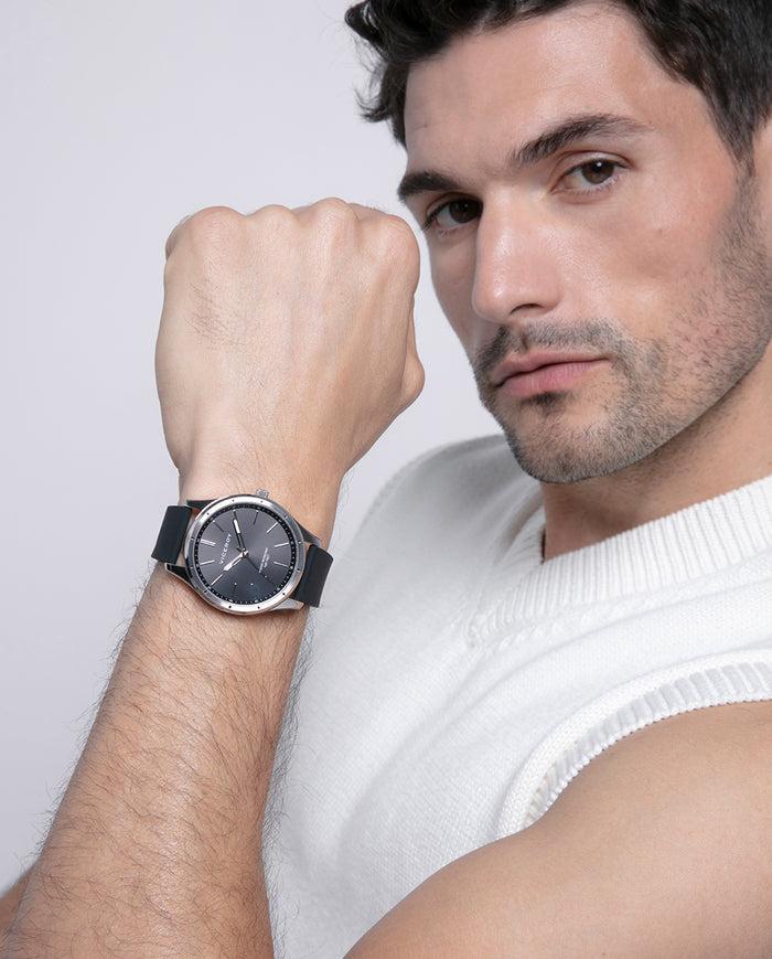 viceroy Reloj de hombre con correa de silicona y esfera negra con movimiento de cuarzo En oferta