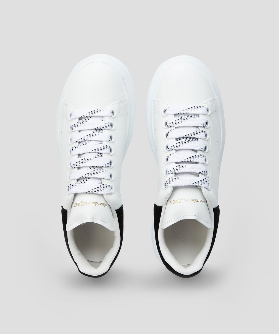 McQueen Tenis casuales con plataforma Exagerated en piel blancos Mujer Ahorra y exporta