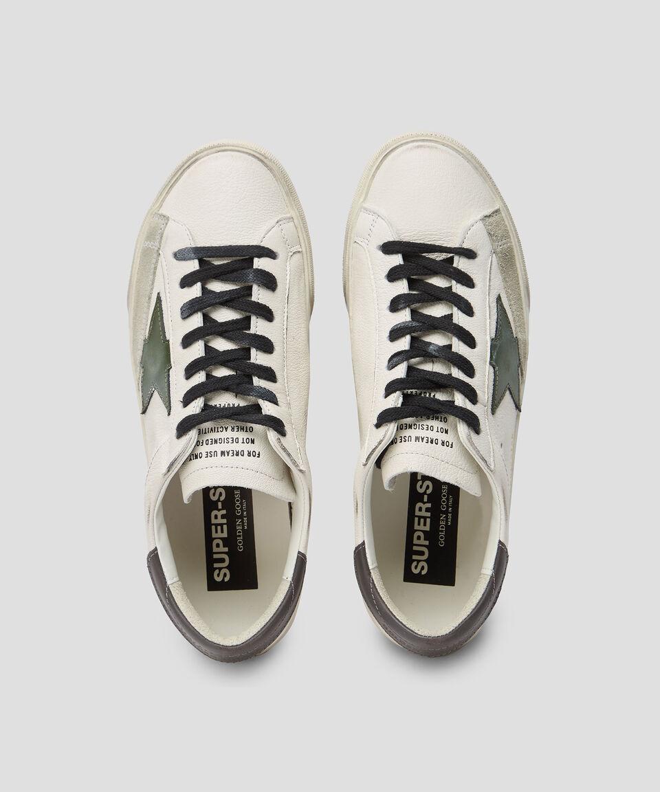 Golden Goose Deluxe Brand Tenis casuales Super-Star en piel vacuna Hombre Solo hoy