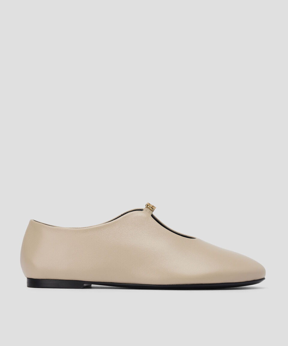 Givenchy Flats 4G Liquid en piel Mujer