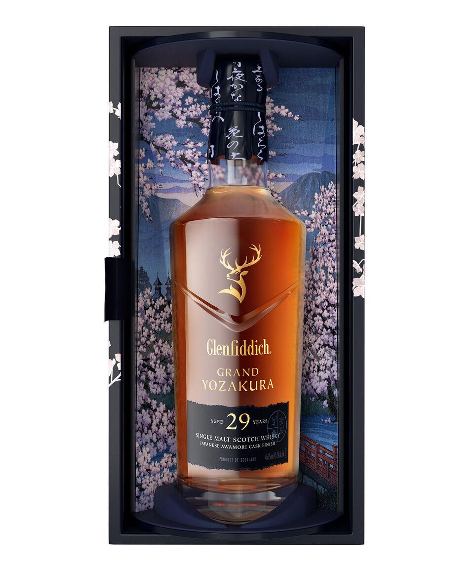 The Glenfiddich Distelley Whisky Grand Yozakura 29 Años 750 ml Tienda