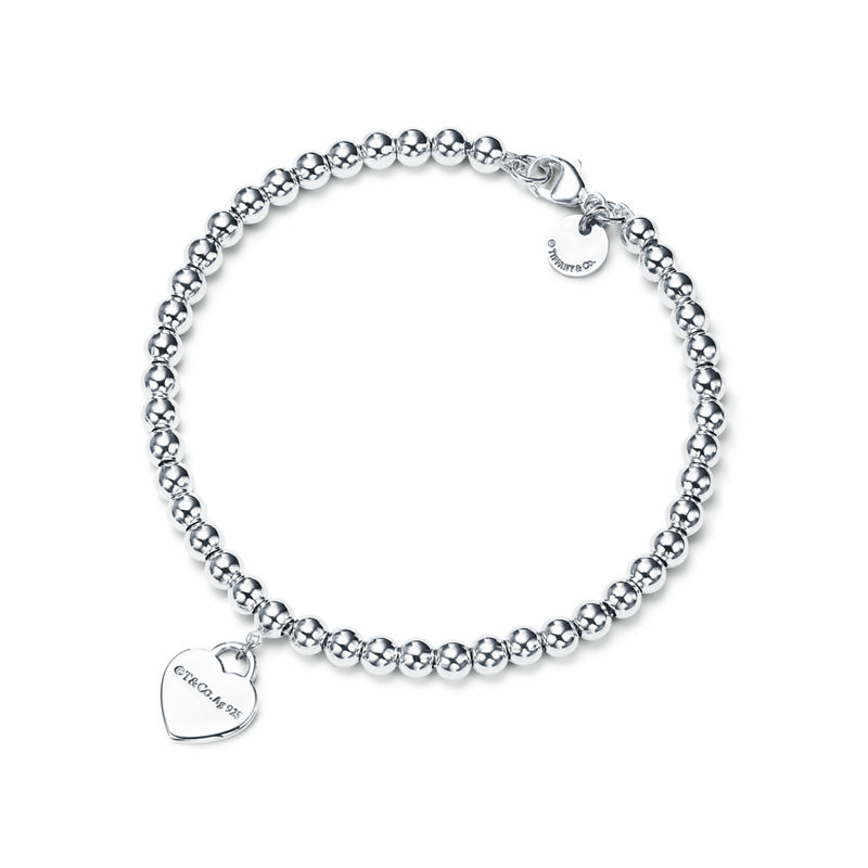 Tiffany & Co. Return to Tiffany™ Pulsera de cuentas con insignia de corazón en plata Último día