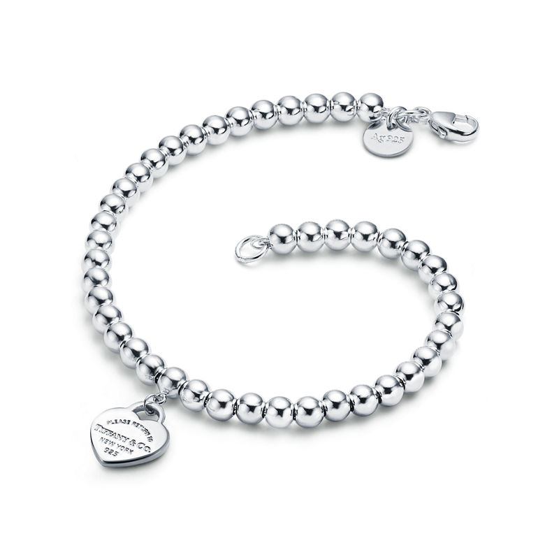 Tiffany & Co. Return to Tiffany™ Pulsera de cuentas con insignia de corazón en plata Último día