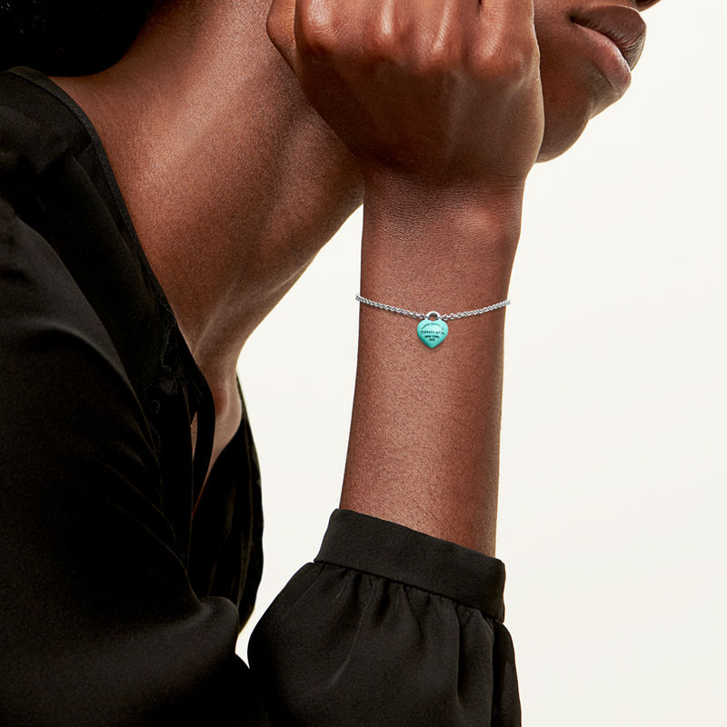 Tiffany & Co. Return to Tiffany™ Pulsera Full Heart de plata de ley con Tiffany Blue® Promoción trimestral