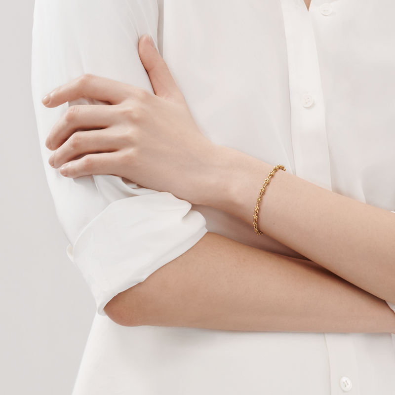 Tiffany & Co. Tiffany HardWear Pulsera de microeslabones de oro amarillo Tienda de fábrica