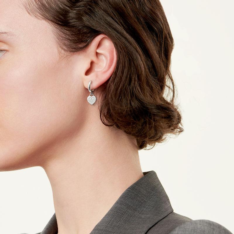 Tiffany & Co. Return to Tiffany™ Pendientes de aro en plata de ley con diamantes mini Outlet