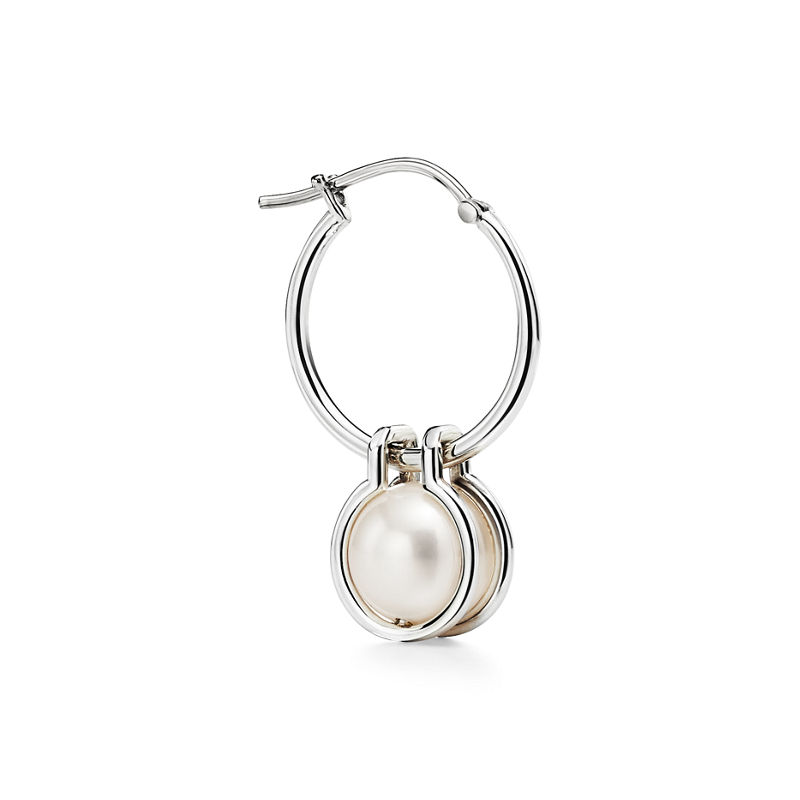 Tiffany & Co. Tiffany HardWear Pendientes de aro con perlas en plata de ley de plata de ley Rebajas