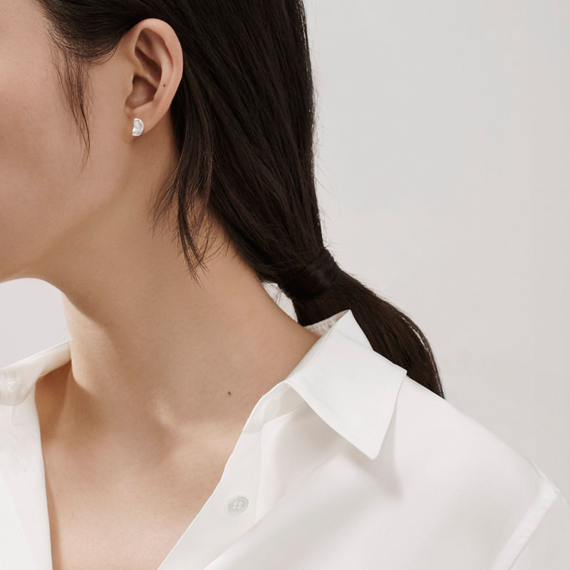 Tiffany & Co. Elsa Peretti® Pendientes Bean design en plata de ley 9 mm En oferta
