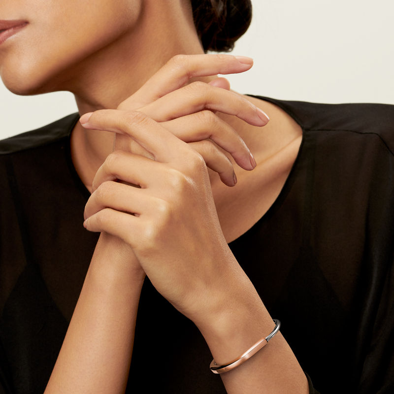 Tiffany & Co. Tiffany Lock Brazalete en oro rosa y blanco Grandes ahorros