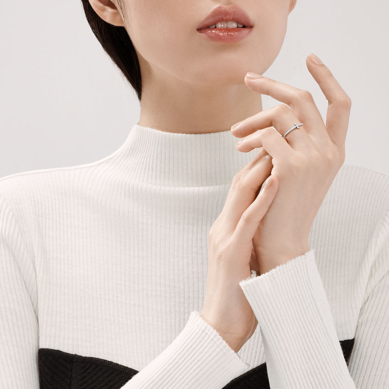 Tiffany & Co. Tiffany T Alianza Wire de diamantes de oro blanco Venta caliente