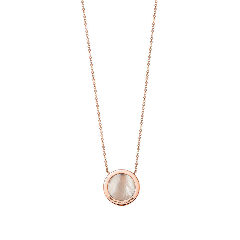 Tiffany & Co. Tiffany T Colgante circular de diamantes y nácar de oro rosa En oferta