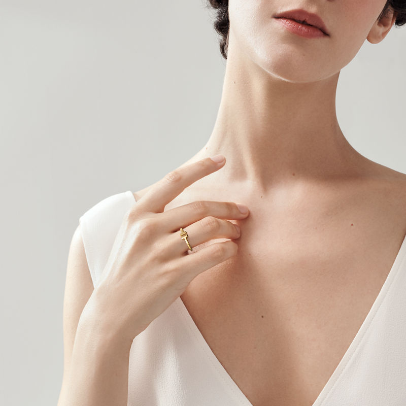 Tiffany & Co. Tiffany T Anillo Wire de oro amarillo Oferta especial